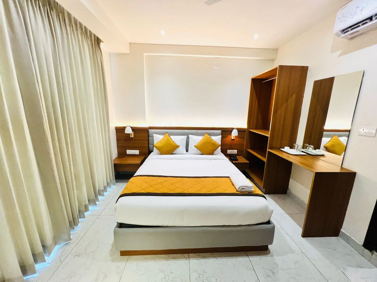 Suite Room